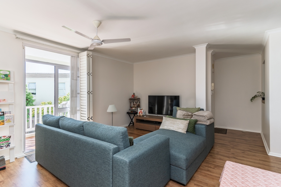 2 Bedroom Property for Sale in Vredehoek Western Cape